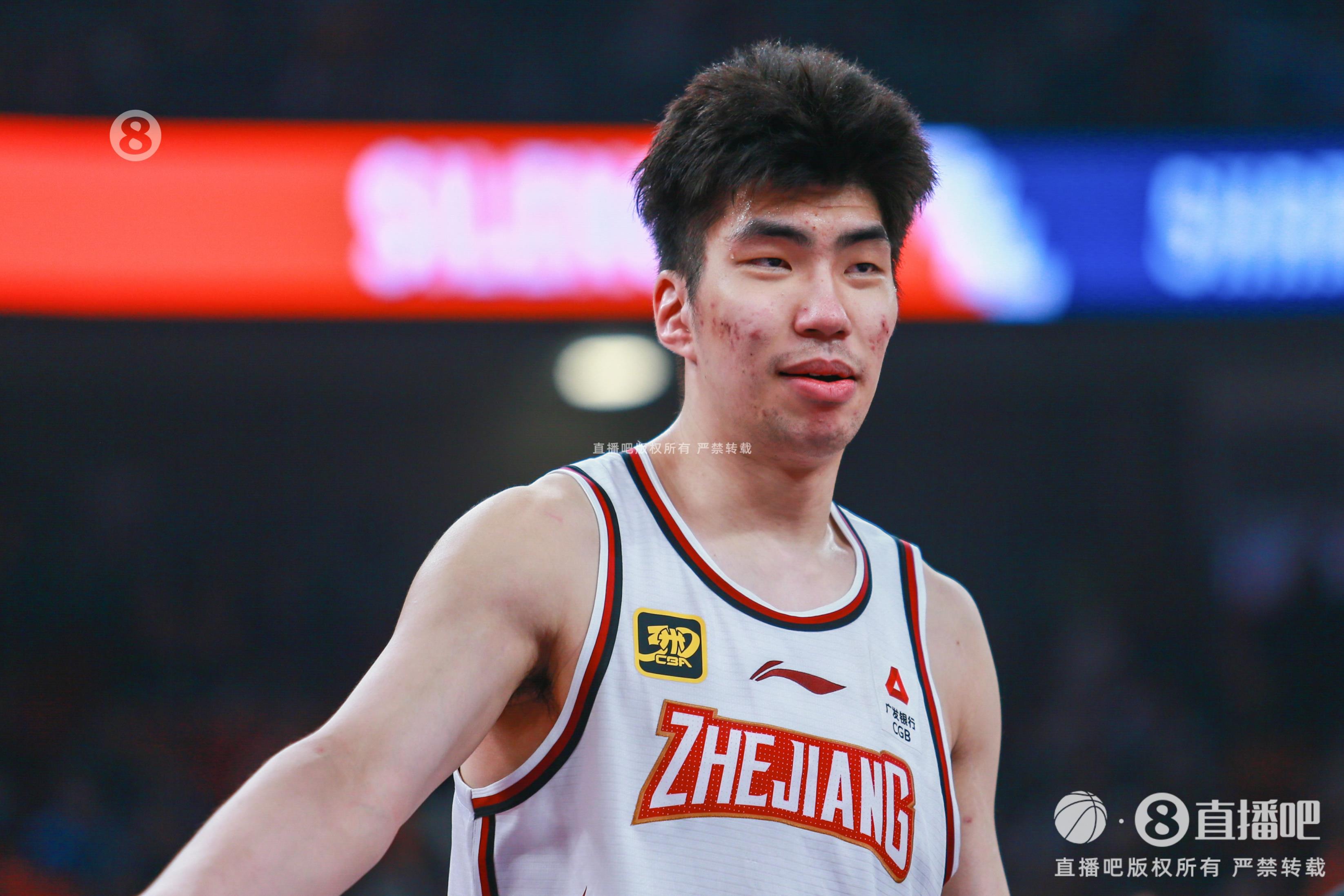 效率極高！余嘉豪8中8貢獻(xiàn)20分7板 罰球5中4